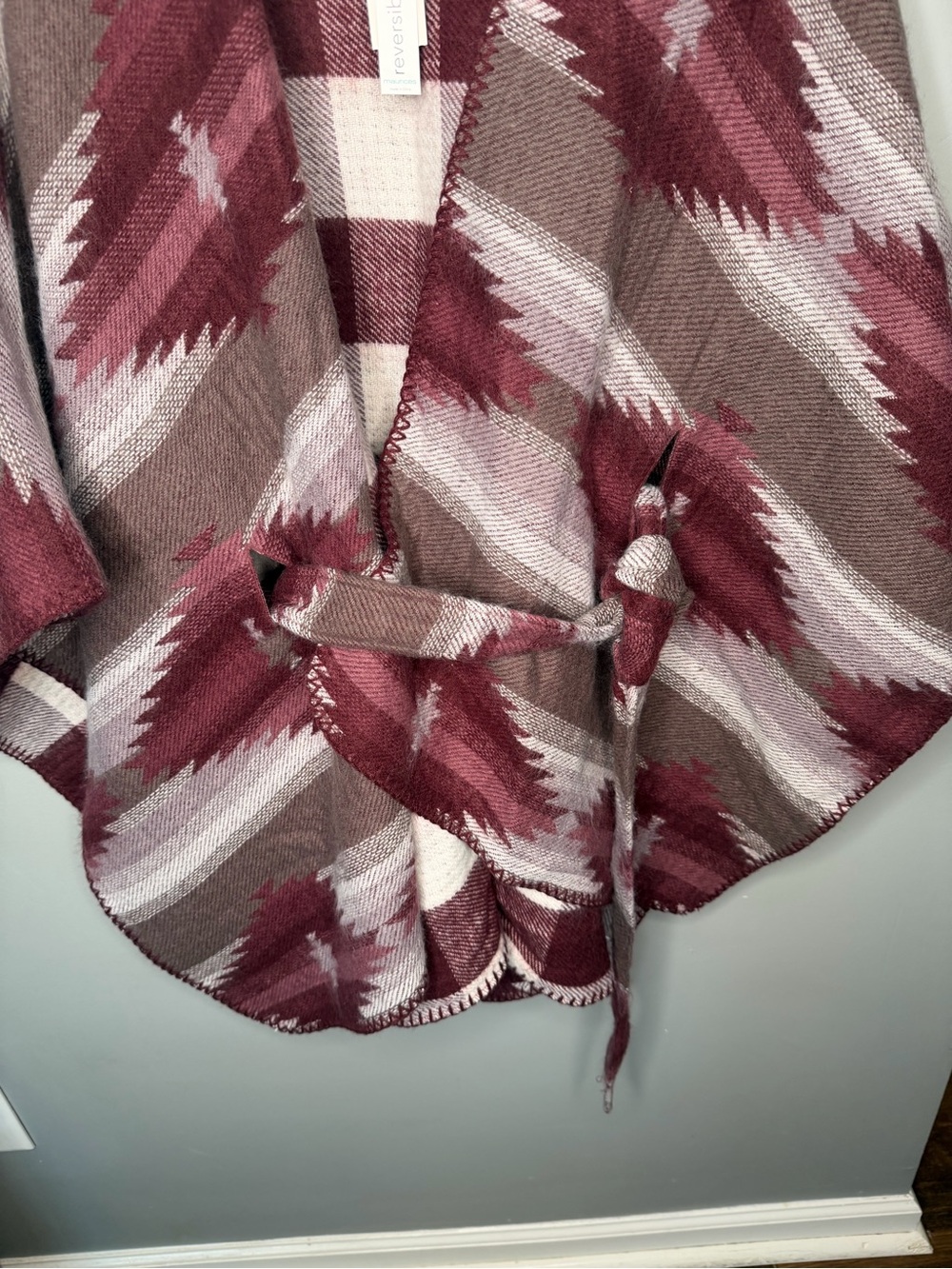 NWT Maurice’s Southwestern Aztec Knit Reversible Tie Poncho Shawl - Picture 5 of 9
